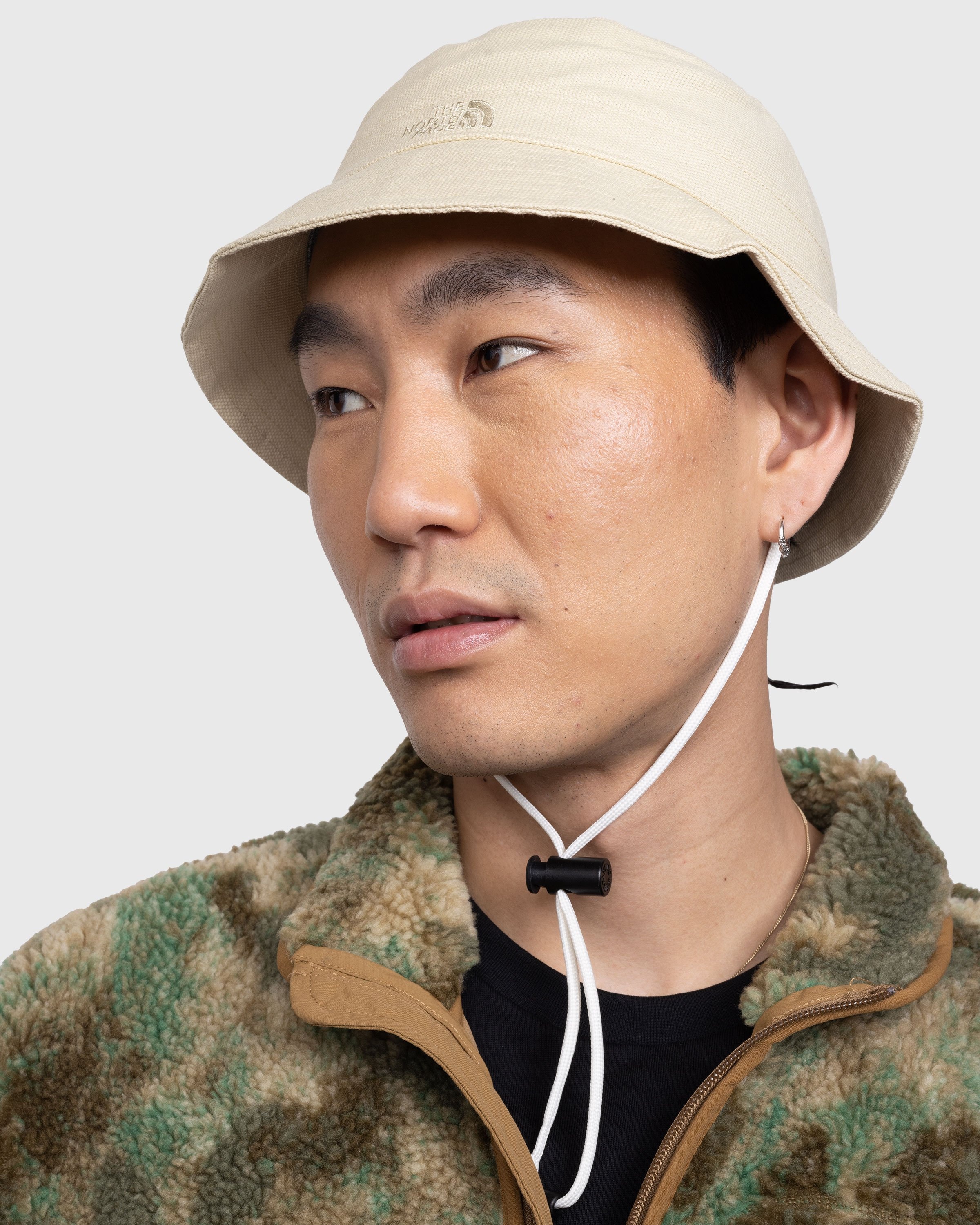 The North Face – Mountain Bucket Hat Gravel - Hats - Colorway - Image 4