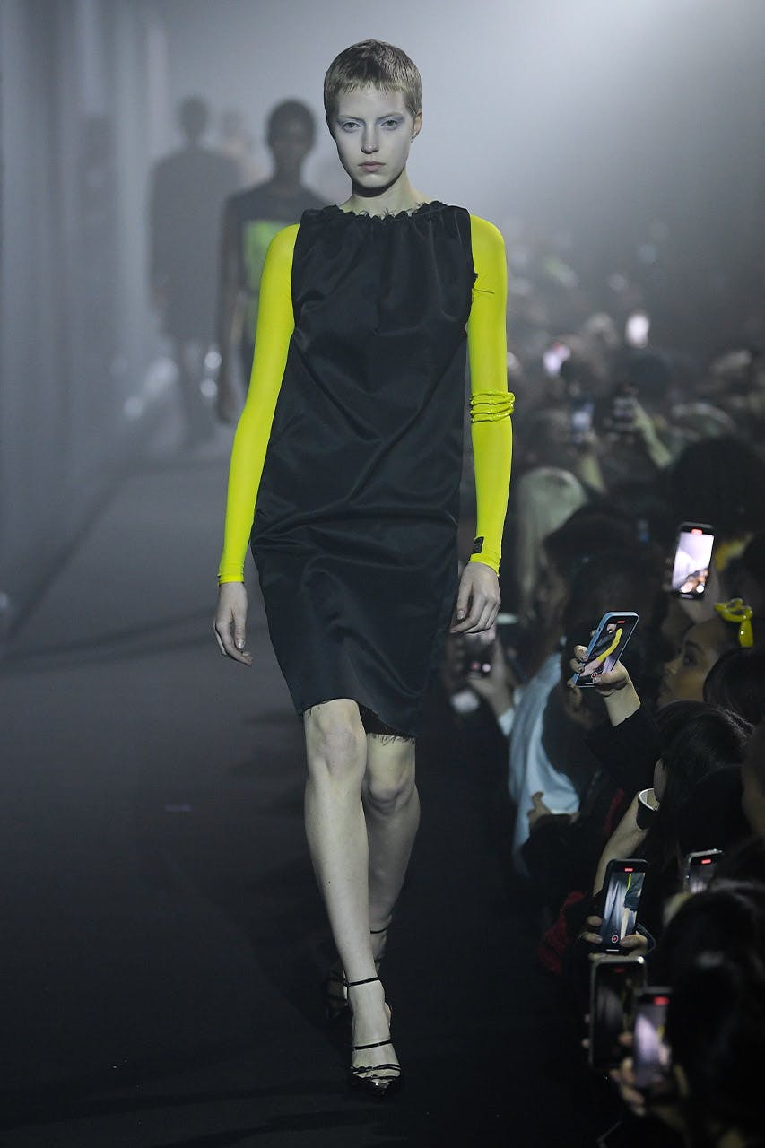 raf-simons-ss23-collection-mens-womens-new-001_0003_look0043