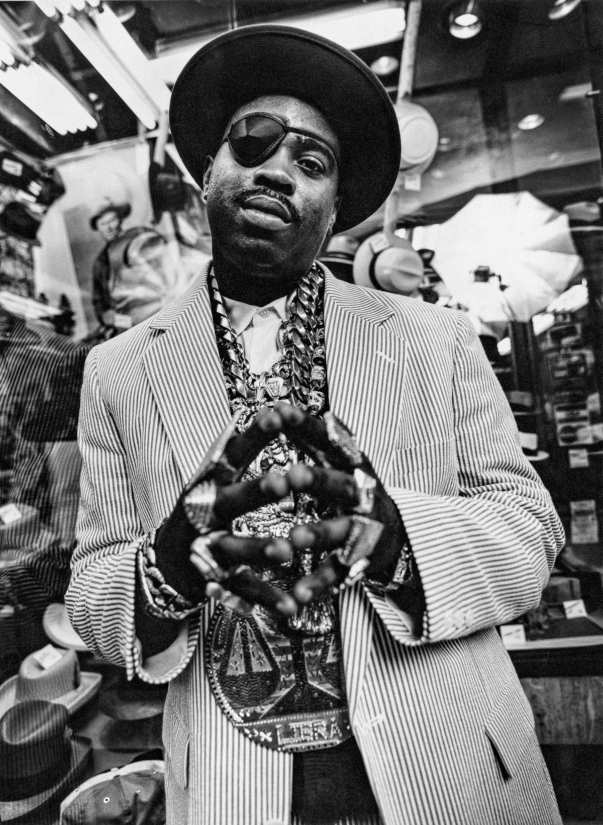 ice-cold-hip-hop-jewelry-history-01