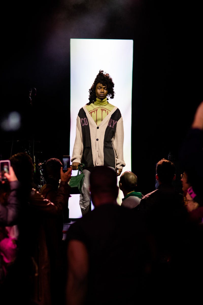 MFW19 NewYork Telfar EvaAlDesnudo MFW19 NewYork Teflar EvaAlDesnudo 02 fall winter 2019 nyfw runway
