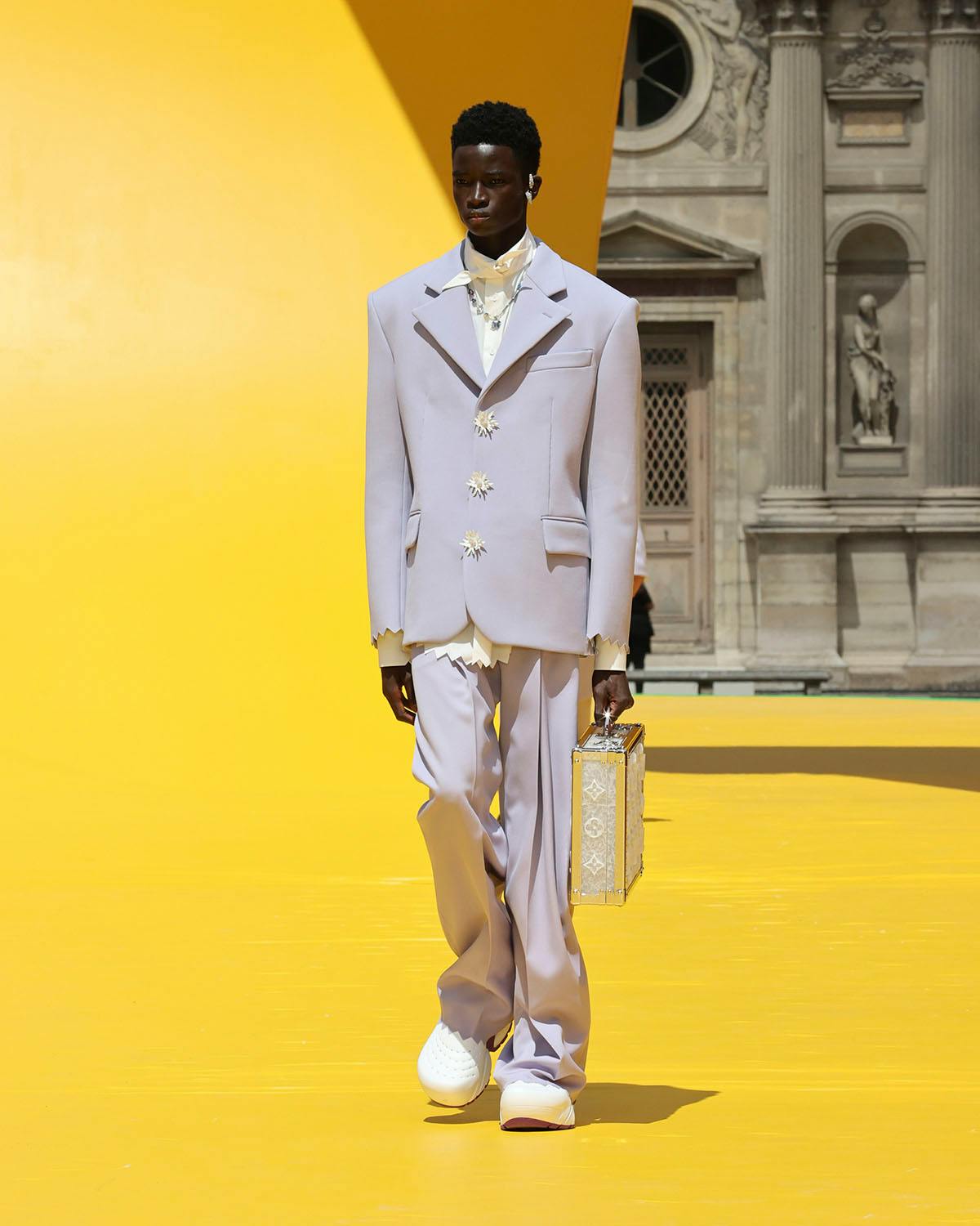 louis-vuitton-ss23-mens-collection-2