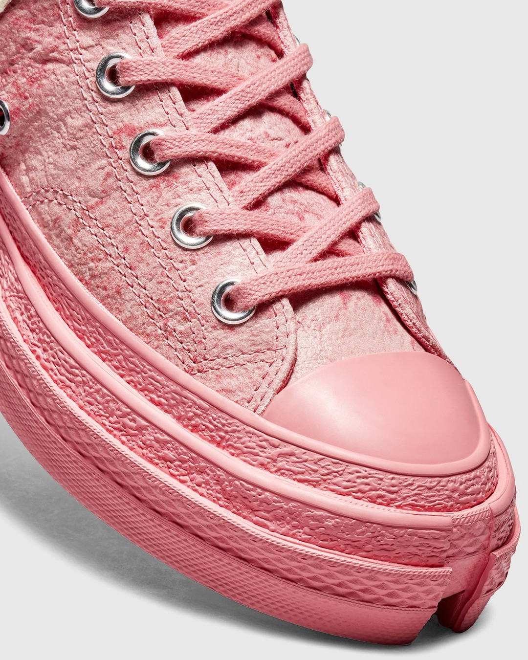 Converse store full pink