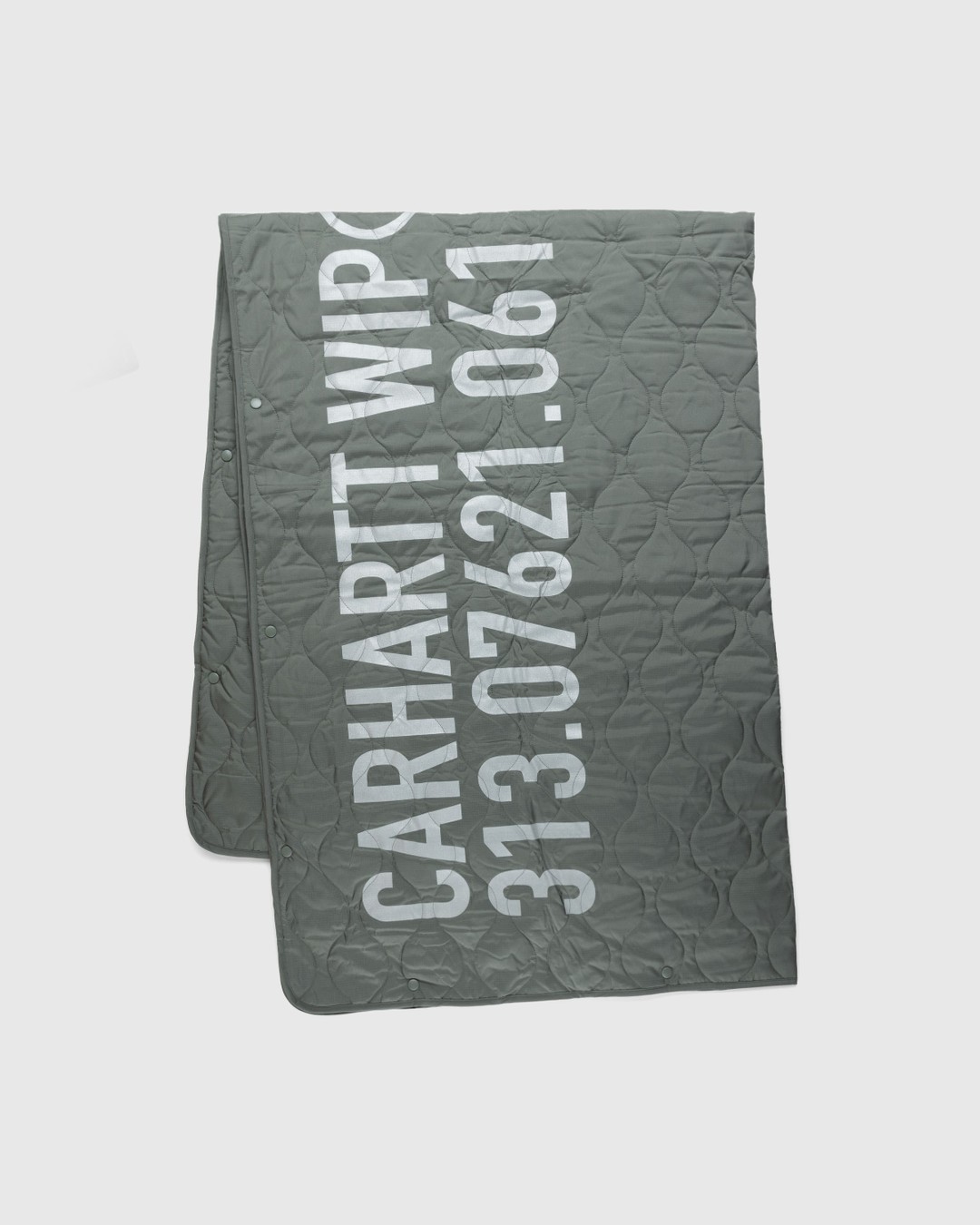 Carhartt WIP – Tour Quilted Blanket Green | Highsnobiety Shop