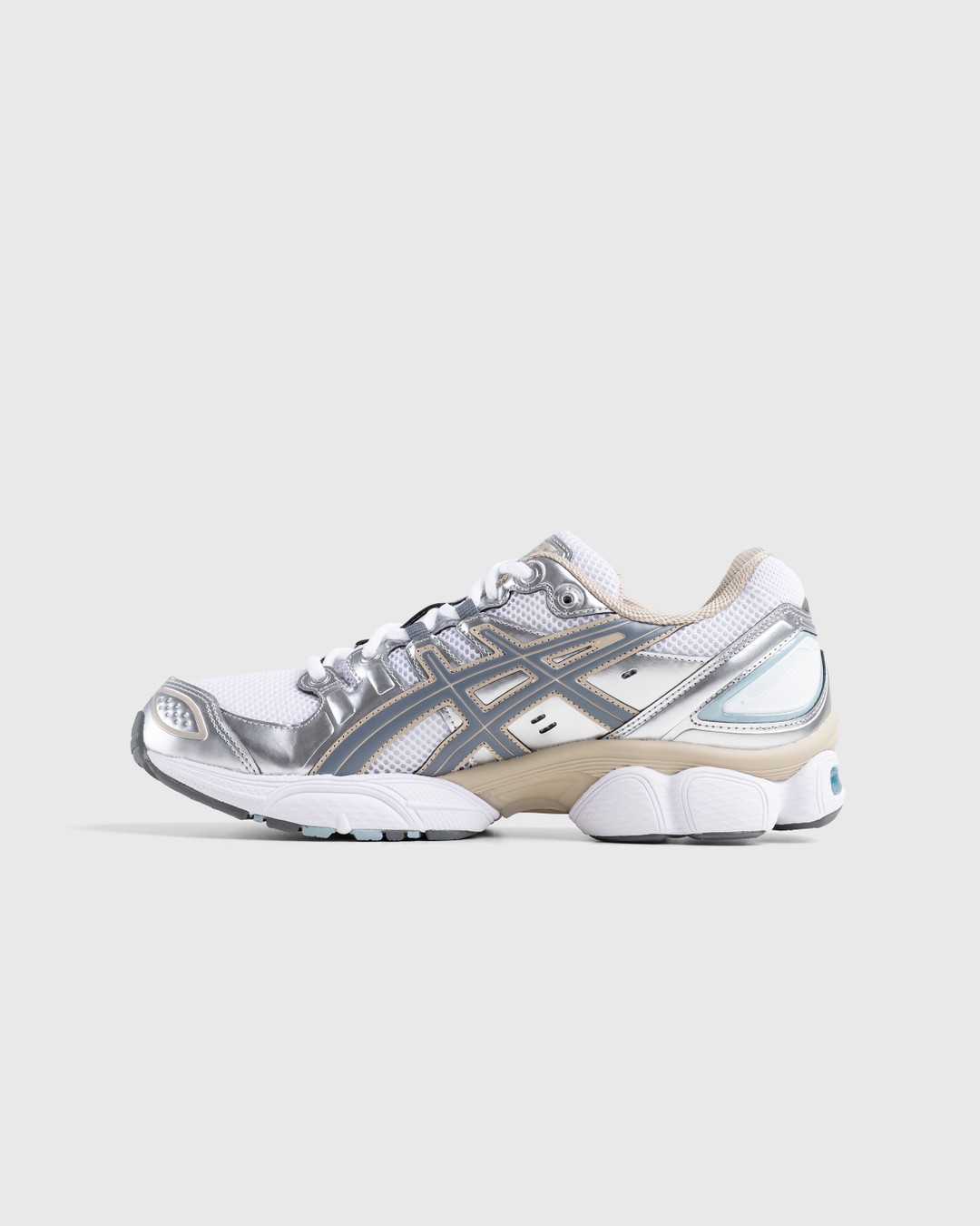 asics – Gel-Nimbus 9 White/Steel Grey - Low Top Sneakers - White - Image 2