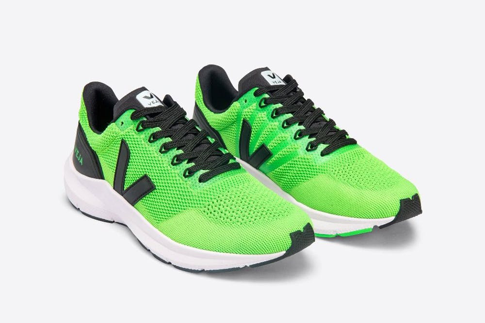 daily-sneaker-roundup-4-29-2021-1-02