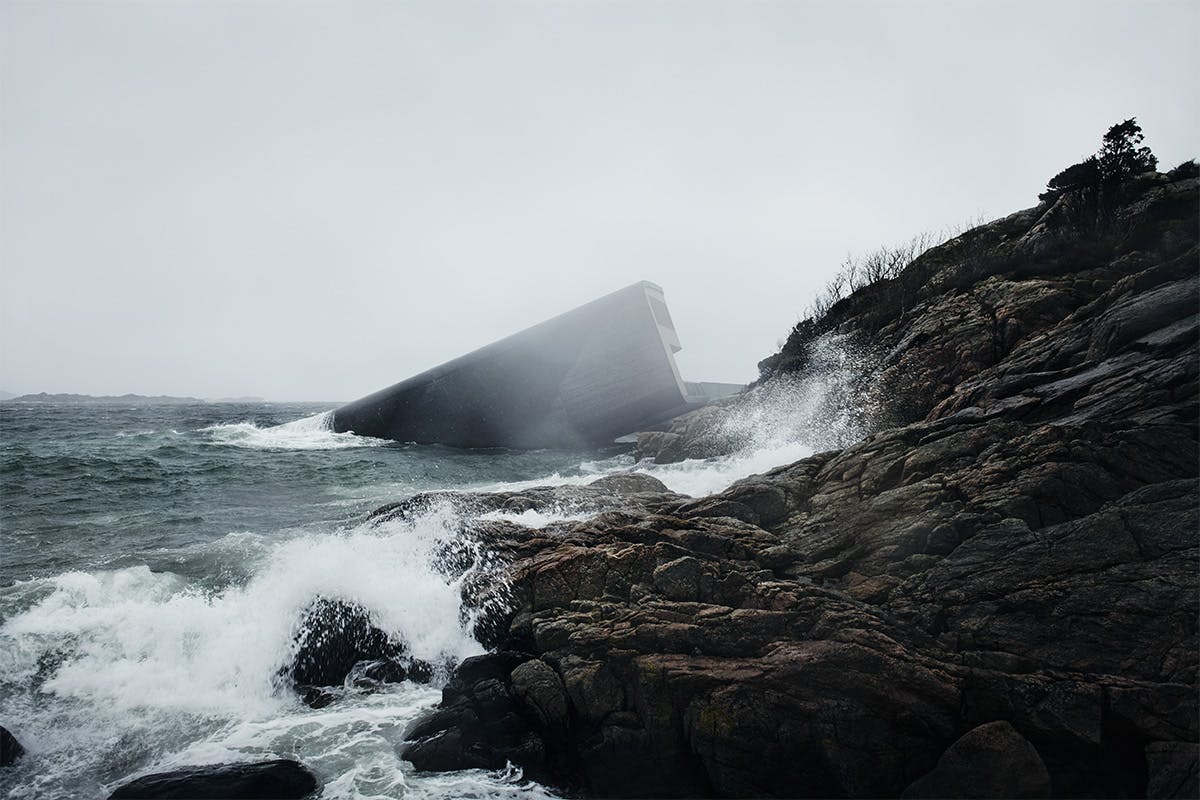 underwater restaurant europe snohetta opens Snøhetta