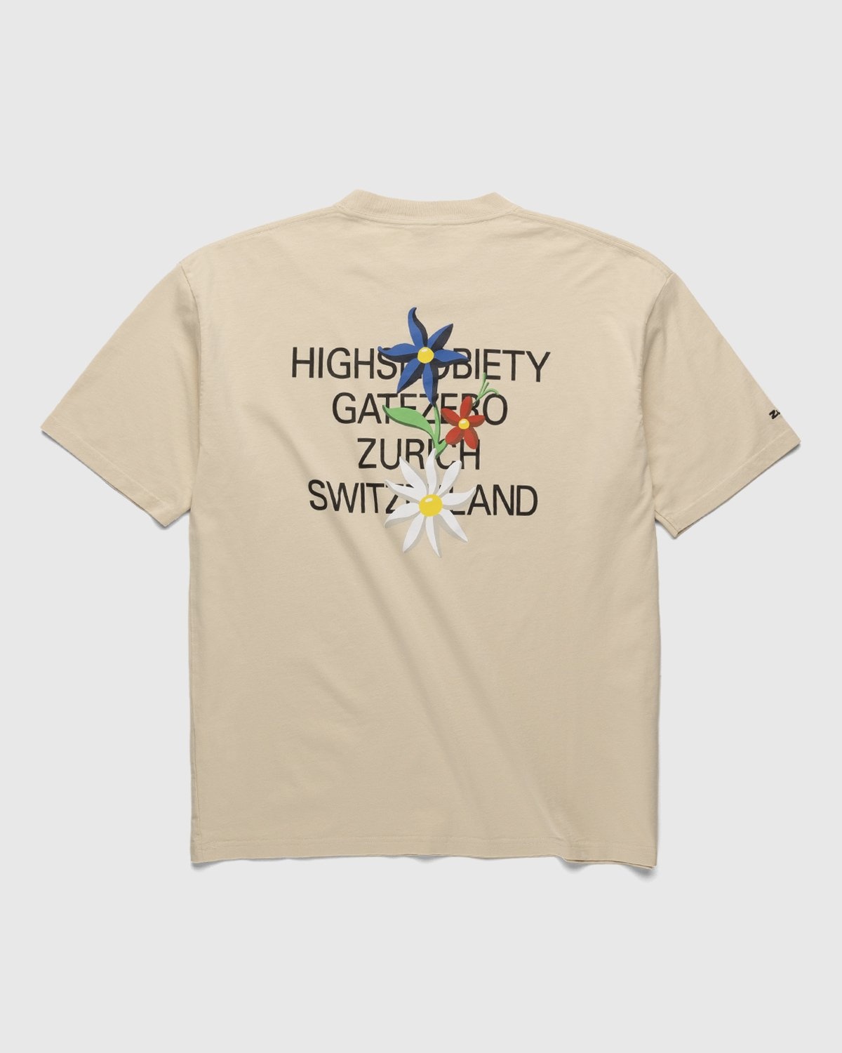 Highsnobiety – GATEZERO City Series 2 T-Shirt Eggshell - T-Shirts - White - Image 1