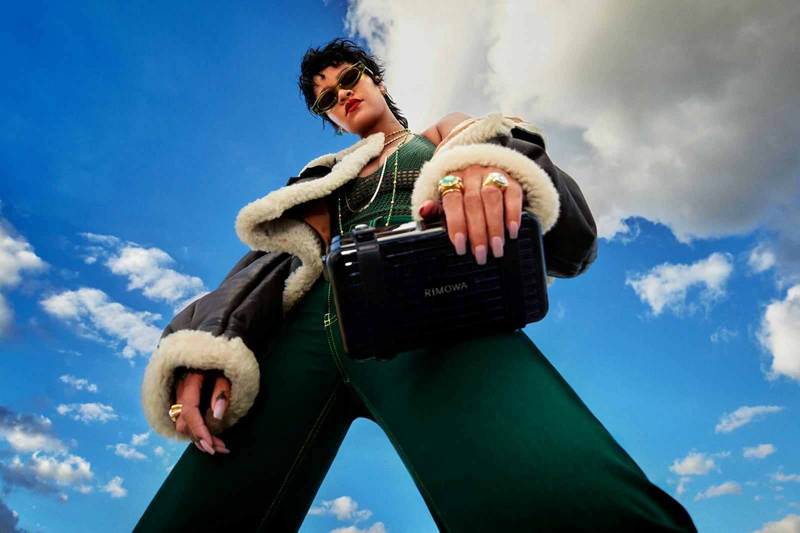 rimowa-personal-cross-body-bag-rihanna-01