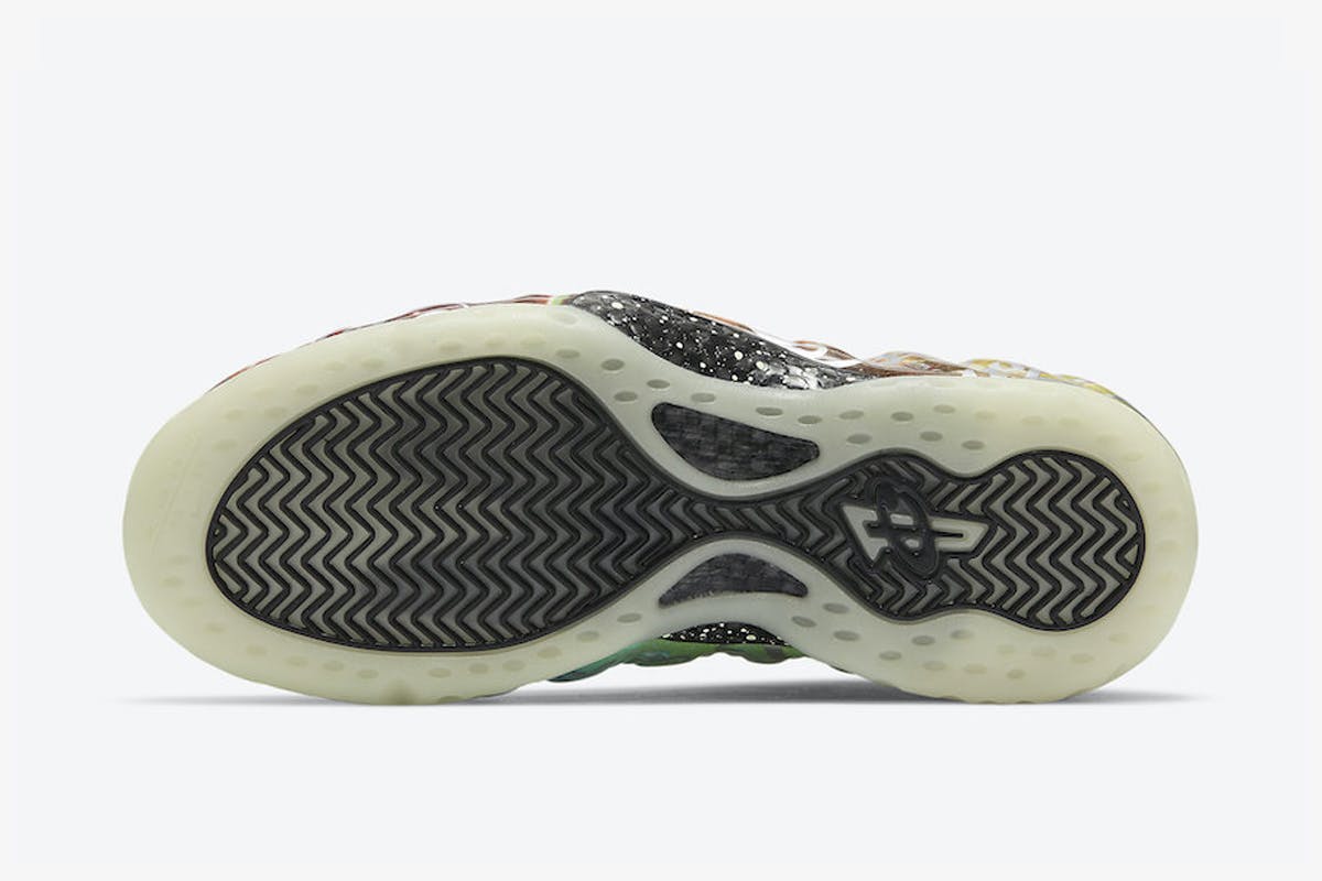 planet hoops foamposite