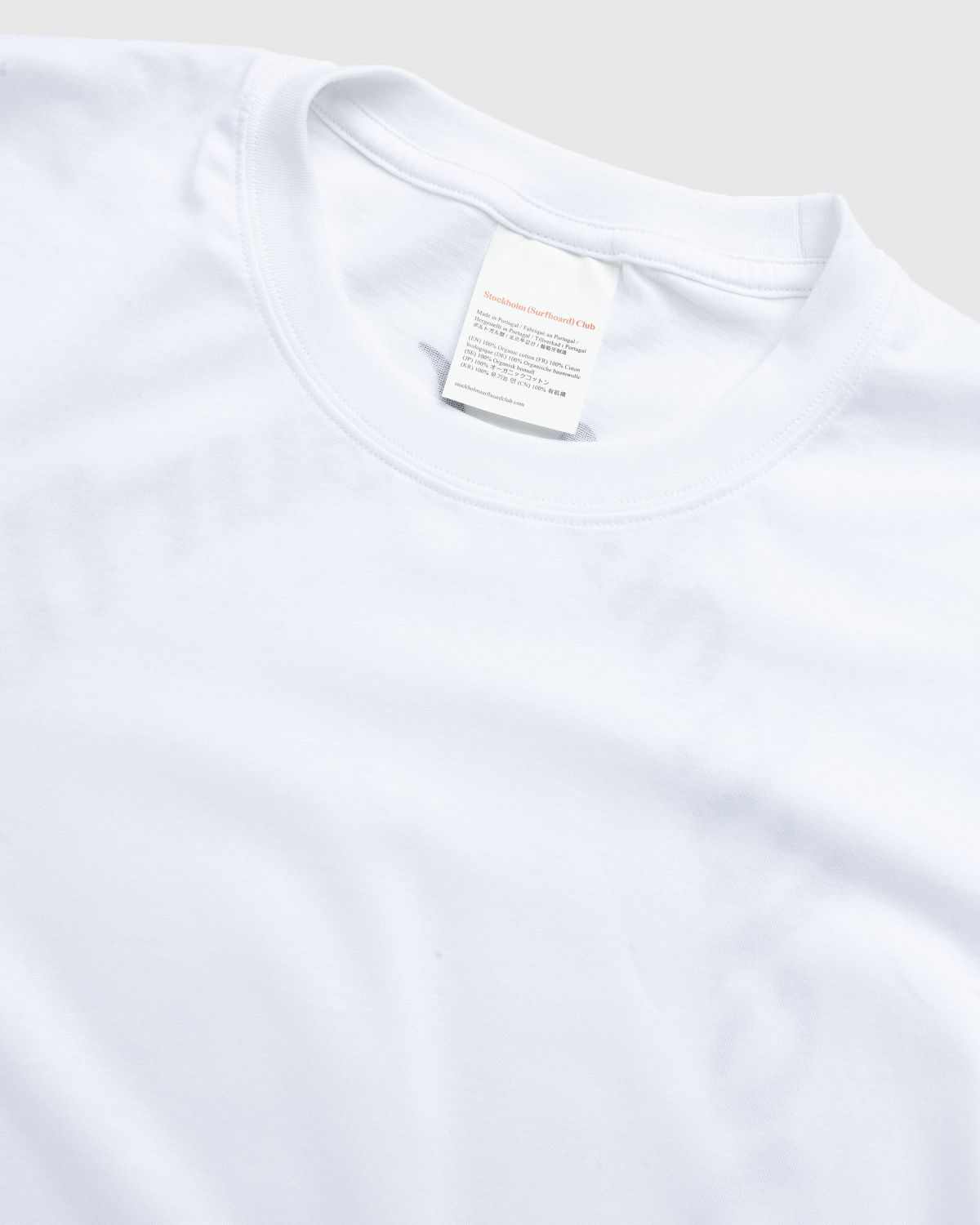 Stockholm Surfboard Club – Alko Logo T-Shirt White/Black - Tops - White - Image 5