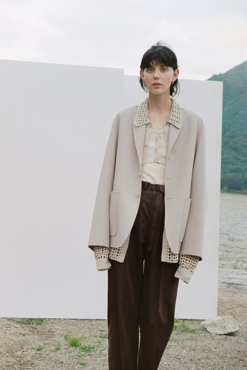 auralee-ss22-collection-new-balance-2002r (7)