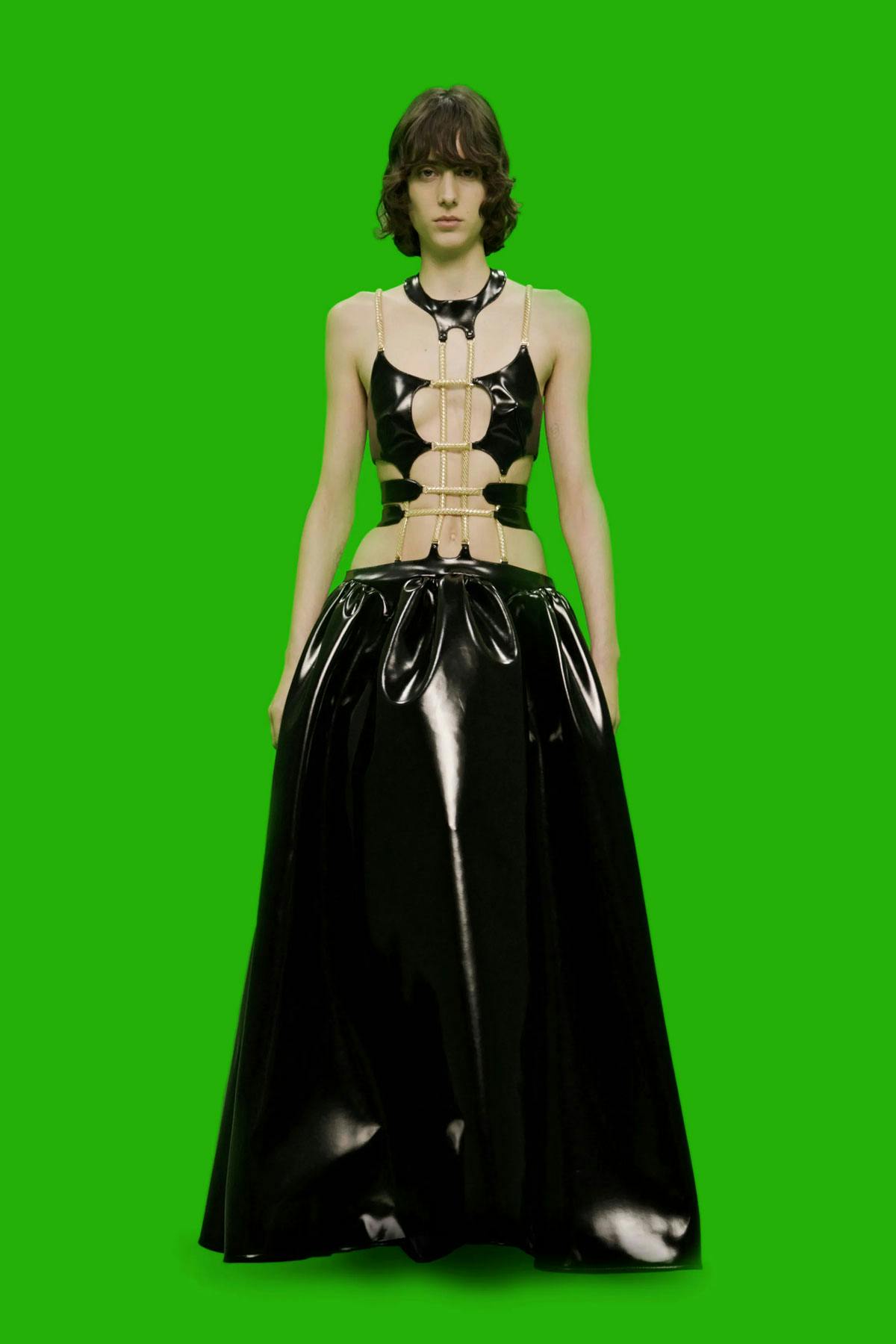 latex-trend-fall-winter-2022-runway-03