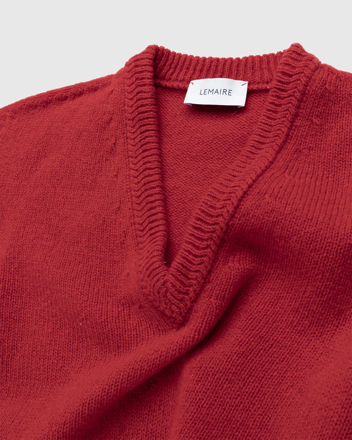 Lemaire – Seamless Shetland Wool V-Neck Sweater Poppy Red - Knitwear - Red - Image 3
