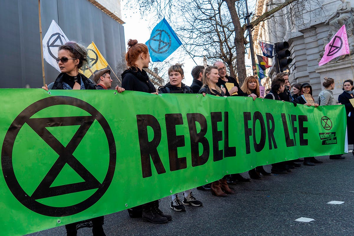 london fashion week climate protests LFW London Fashion Week SS19 victoria beckham