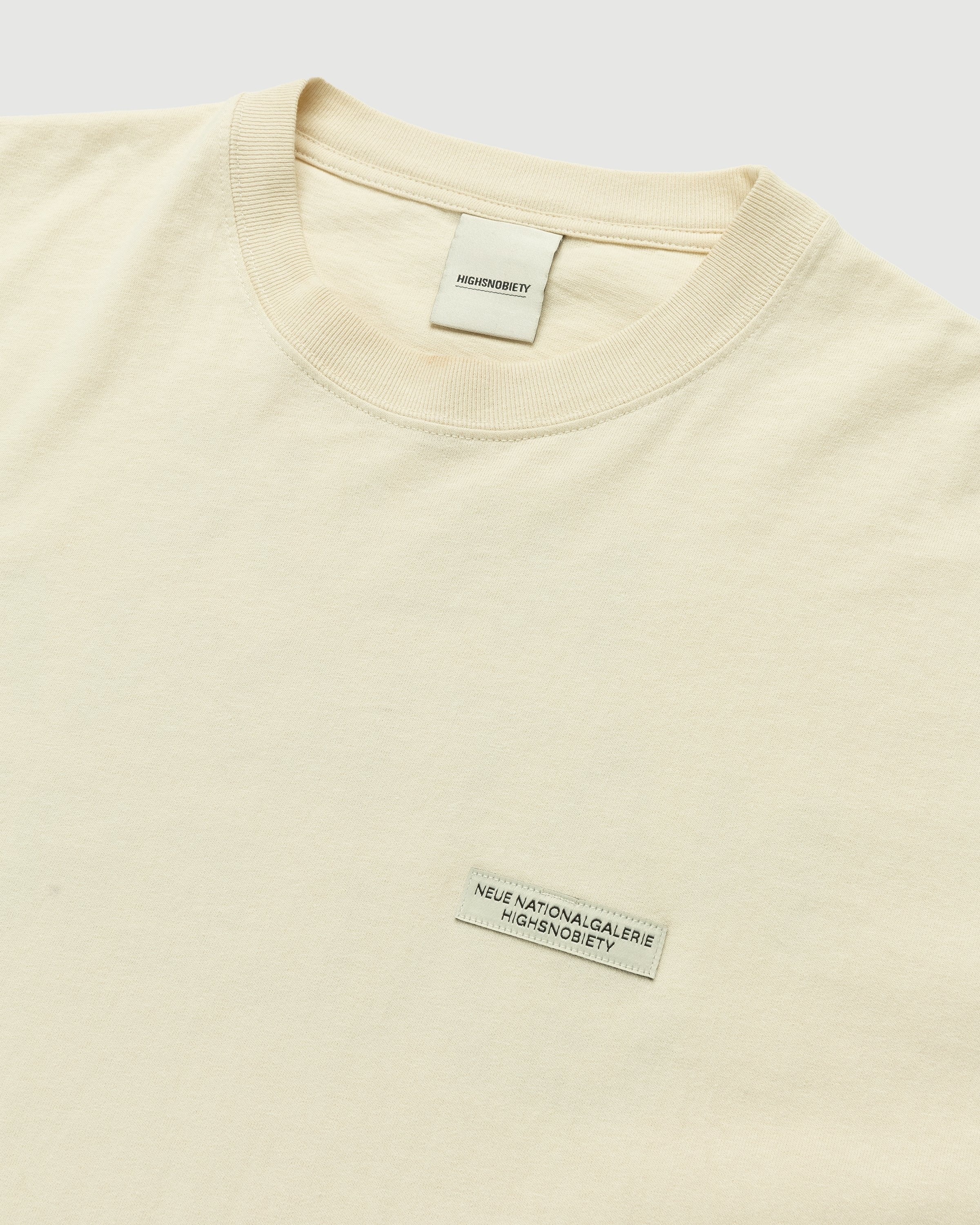 Neue Nationalgalerie x Highsnobiety – BERLIN, BERLIN 3 T-Shirt Off-White - Tops - Beige - Image 5