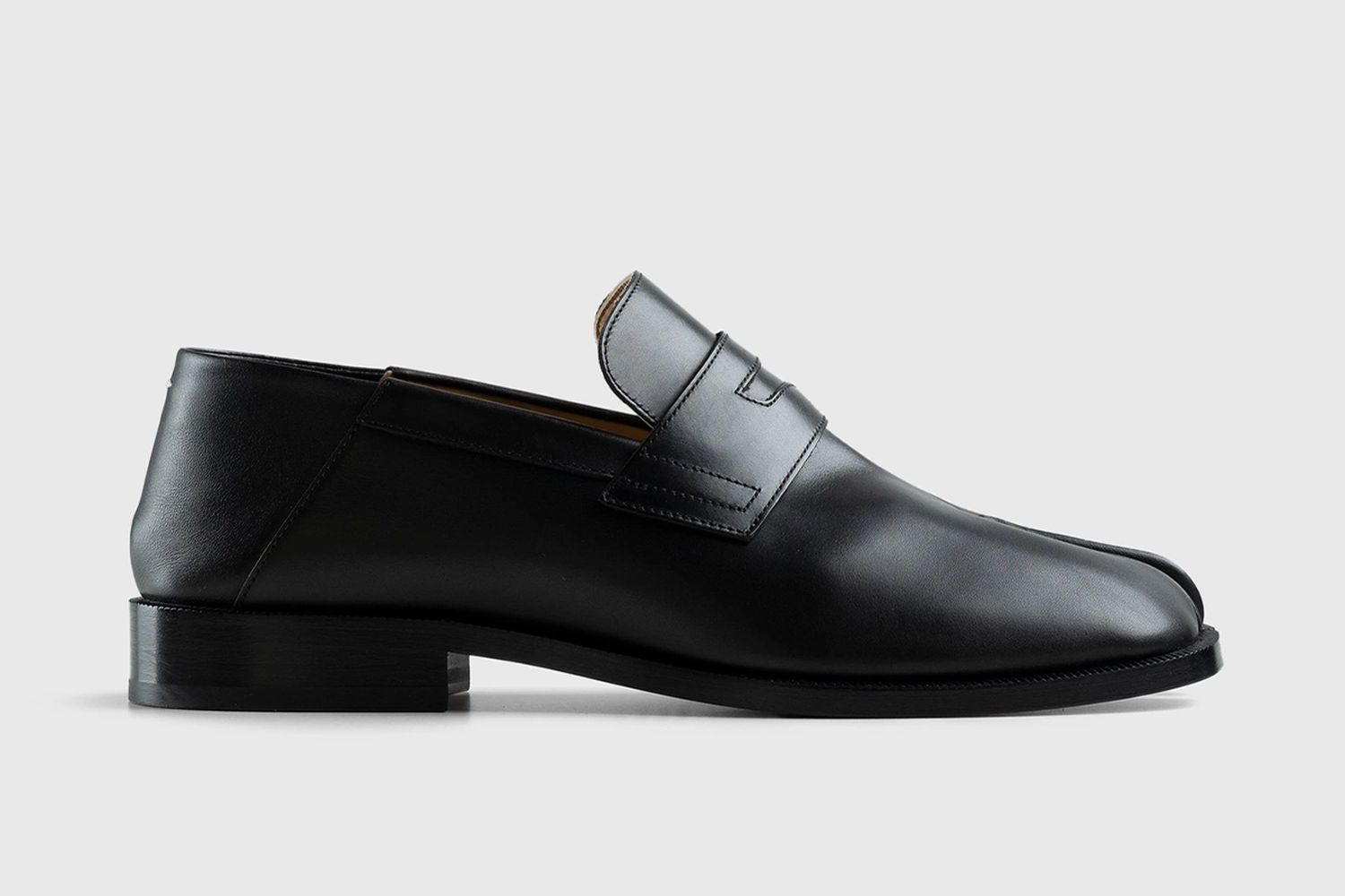Tabi Loafer