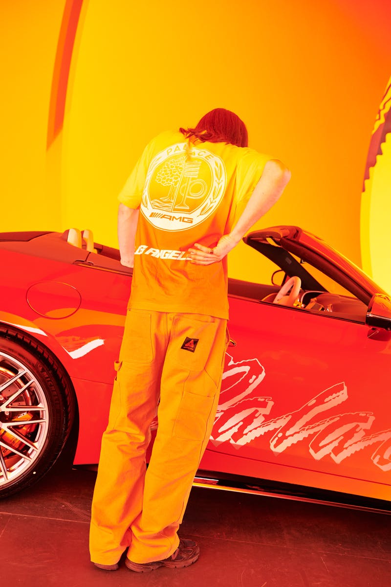 palace-skateboards-mercedes-amg-ss22-collab-cars (7)