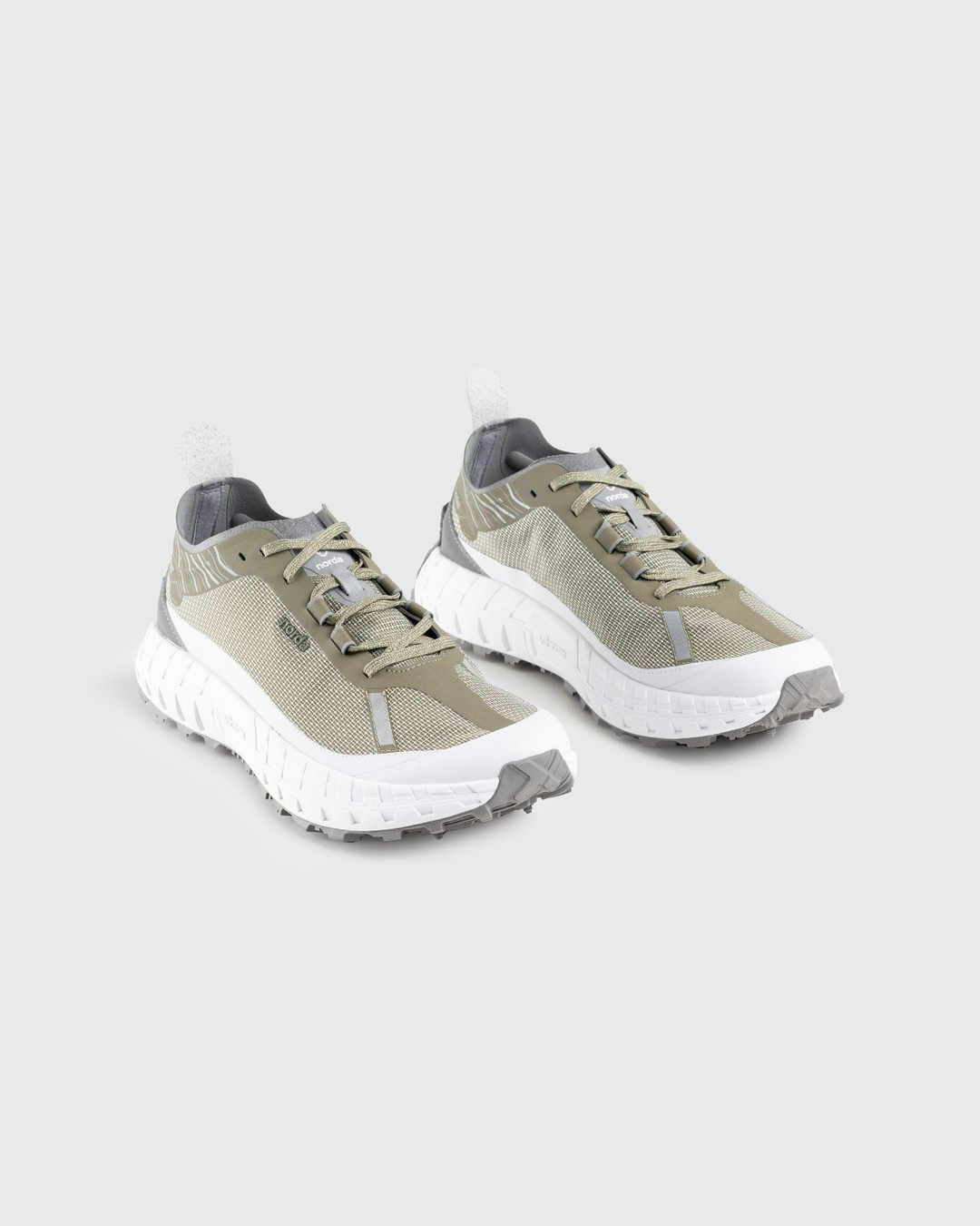 Norda – 001 M Labrador Tea - Sneakers - Grey - Image 3