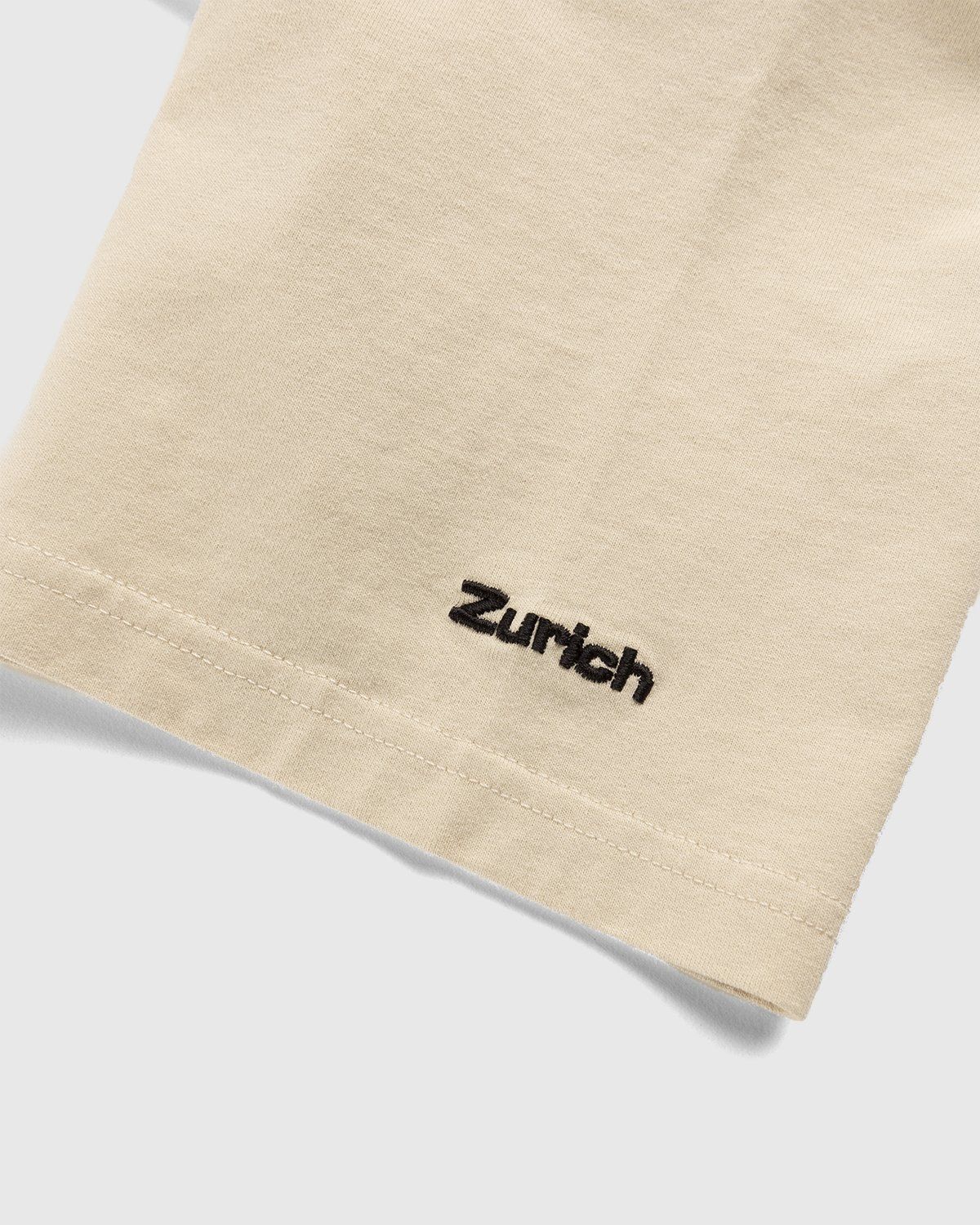 Highsnobiety – GATEZERO City Series 2 T-Shirt Eggshell - T-shirts - White - Image 3