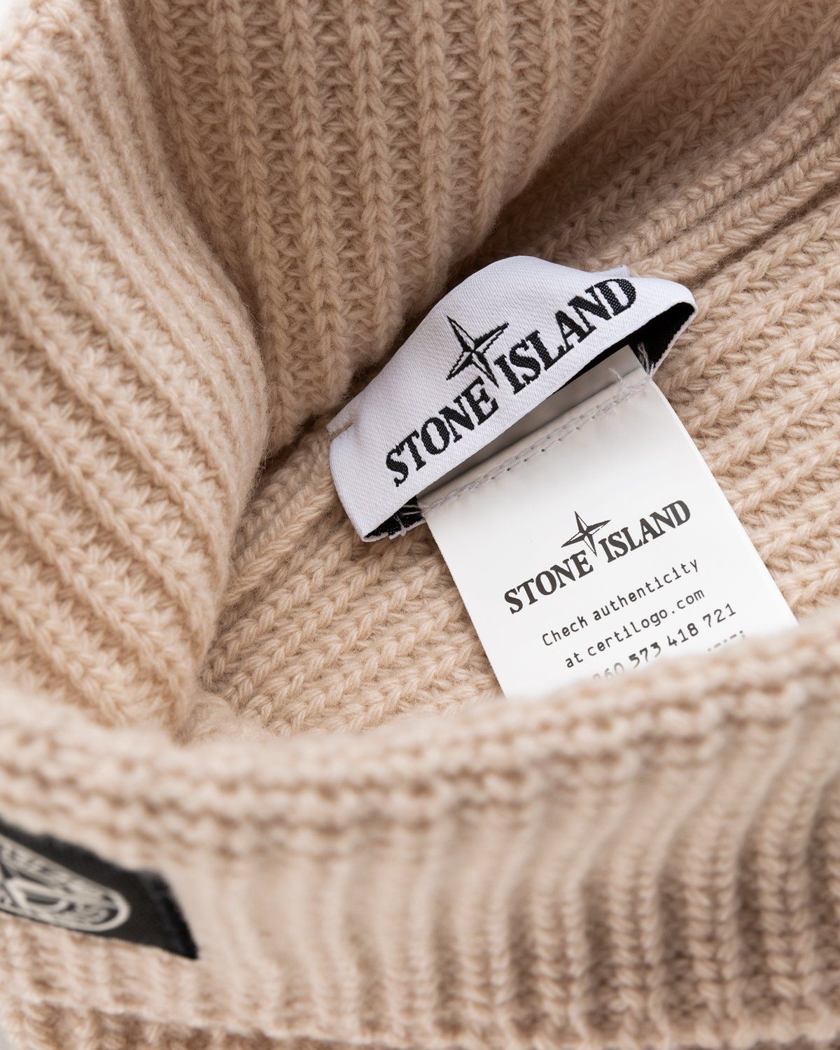 Stone Island – Beanie Pink - Hats - Pink - Image 4