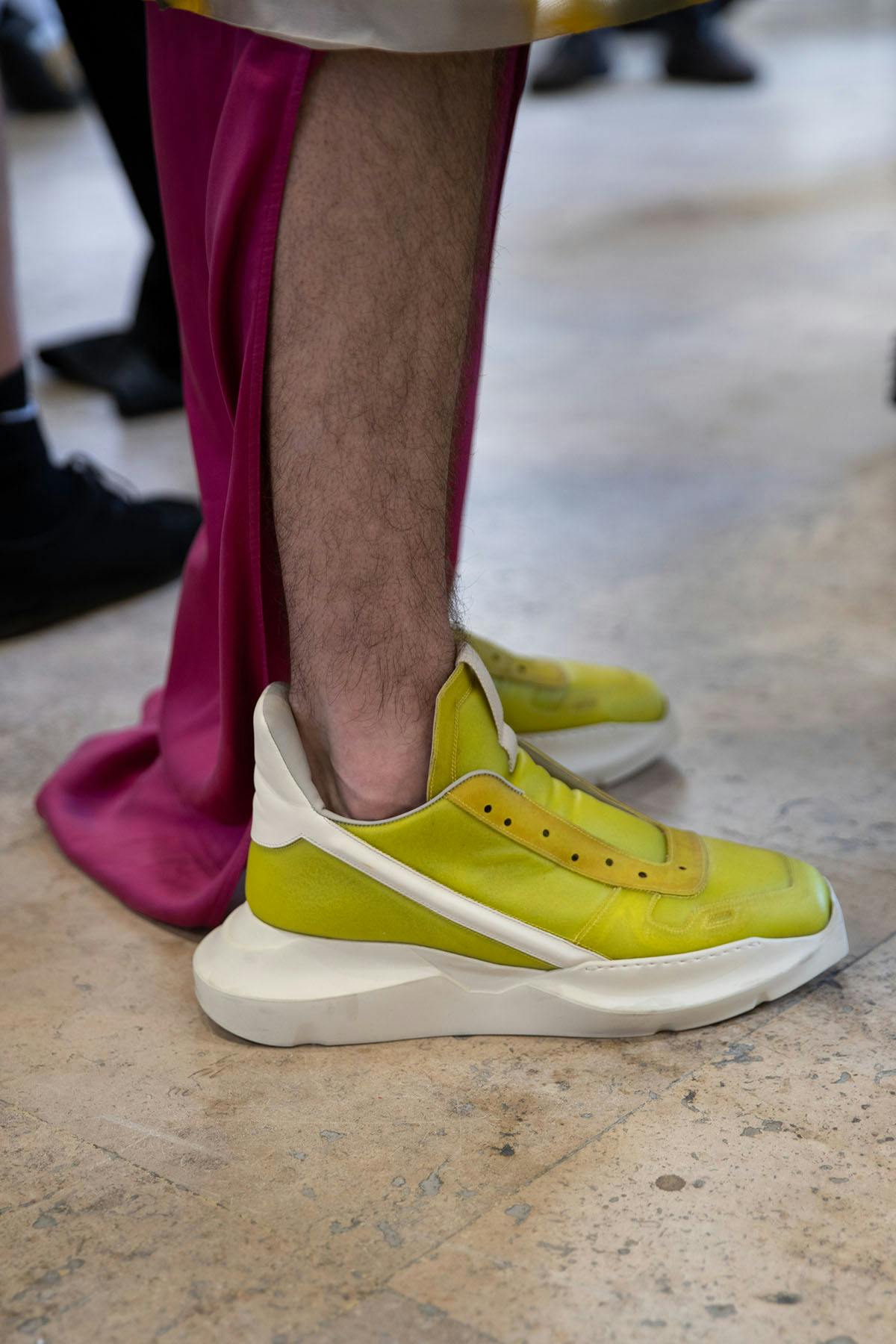 rick-owens-ss23-collection-menswear-tank-top-3