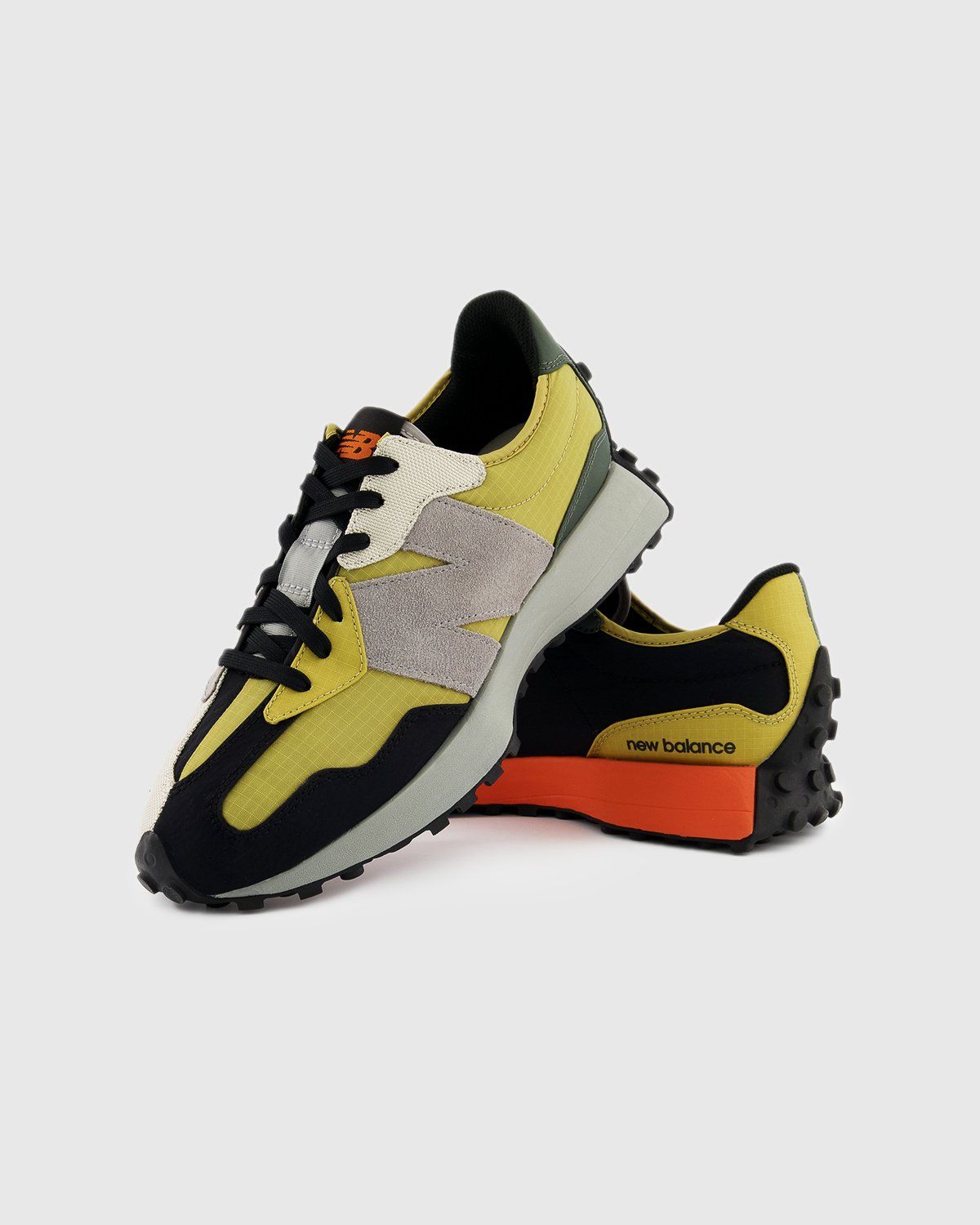 New Balance – MS327 Washed Gold/Black - Sneakers - Yellow - Image 4