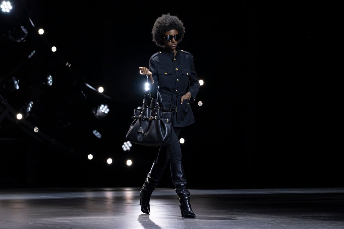 celine-winter-2023-show-47
