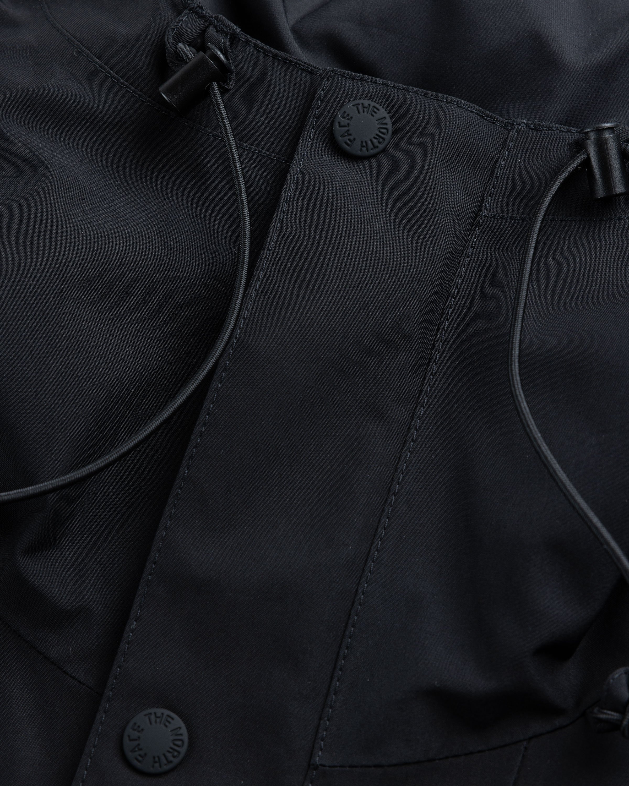 The North Face – GORE-TEX Mountain Jacket TNF Black - Outerwear - Black - Image 6