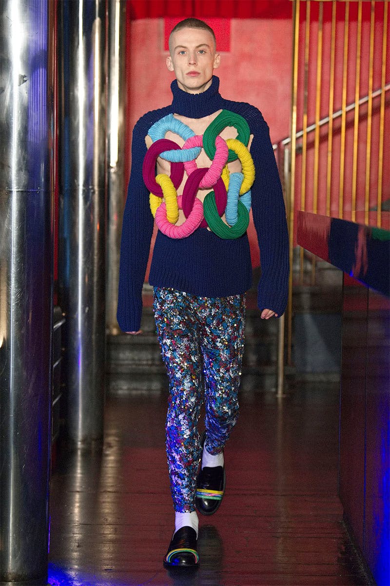 jw-anderson-fw22_0005_JWA - MAW22 - LOOK 17