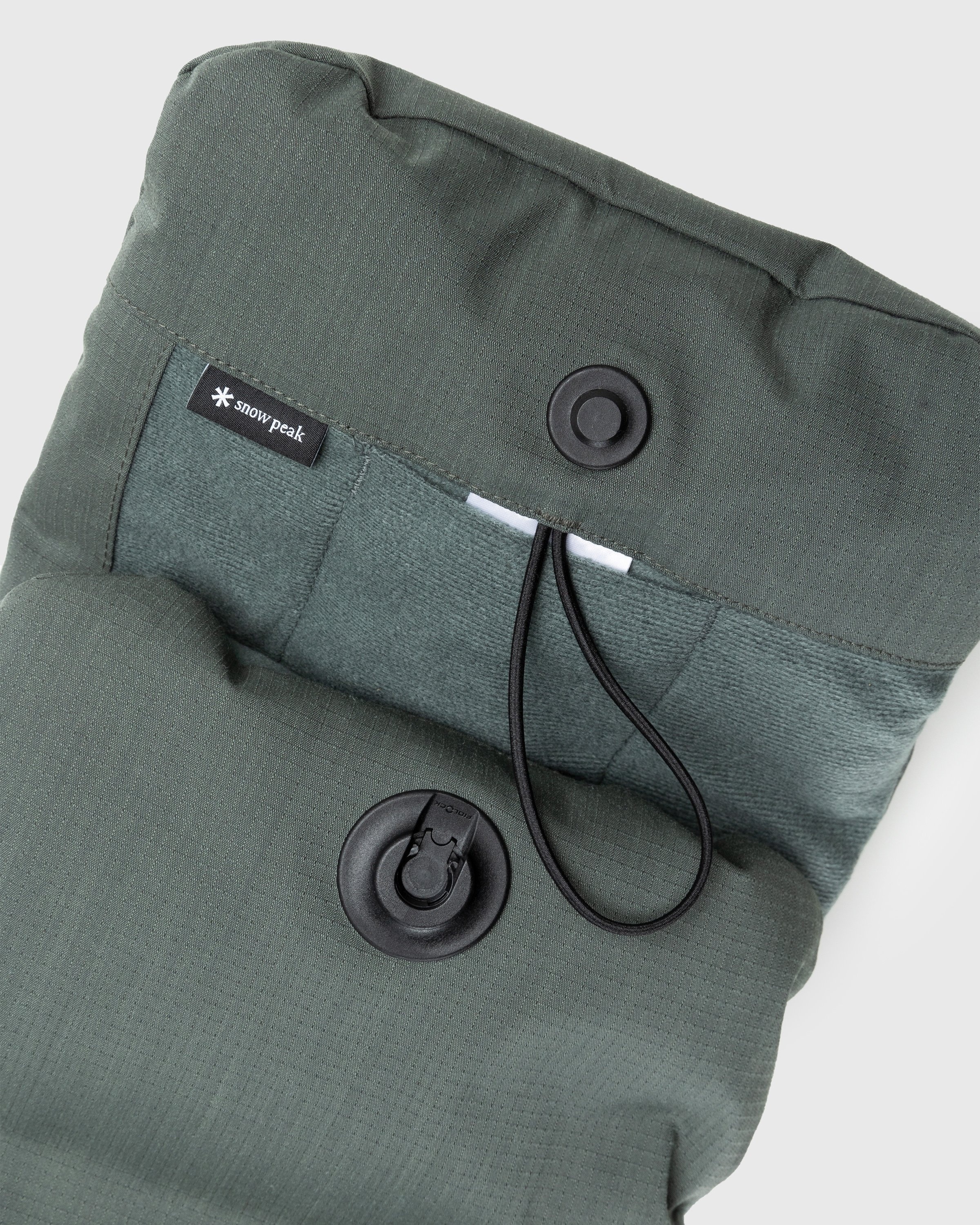 Snow Peak – Fire-Resistant 2 Layer Down Neck Warmer Forest Green - Scarves - Green - Image 4