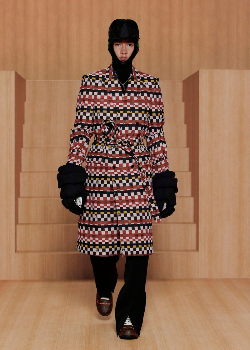 louis-vuitton-ss22-runway-looks-23