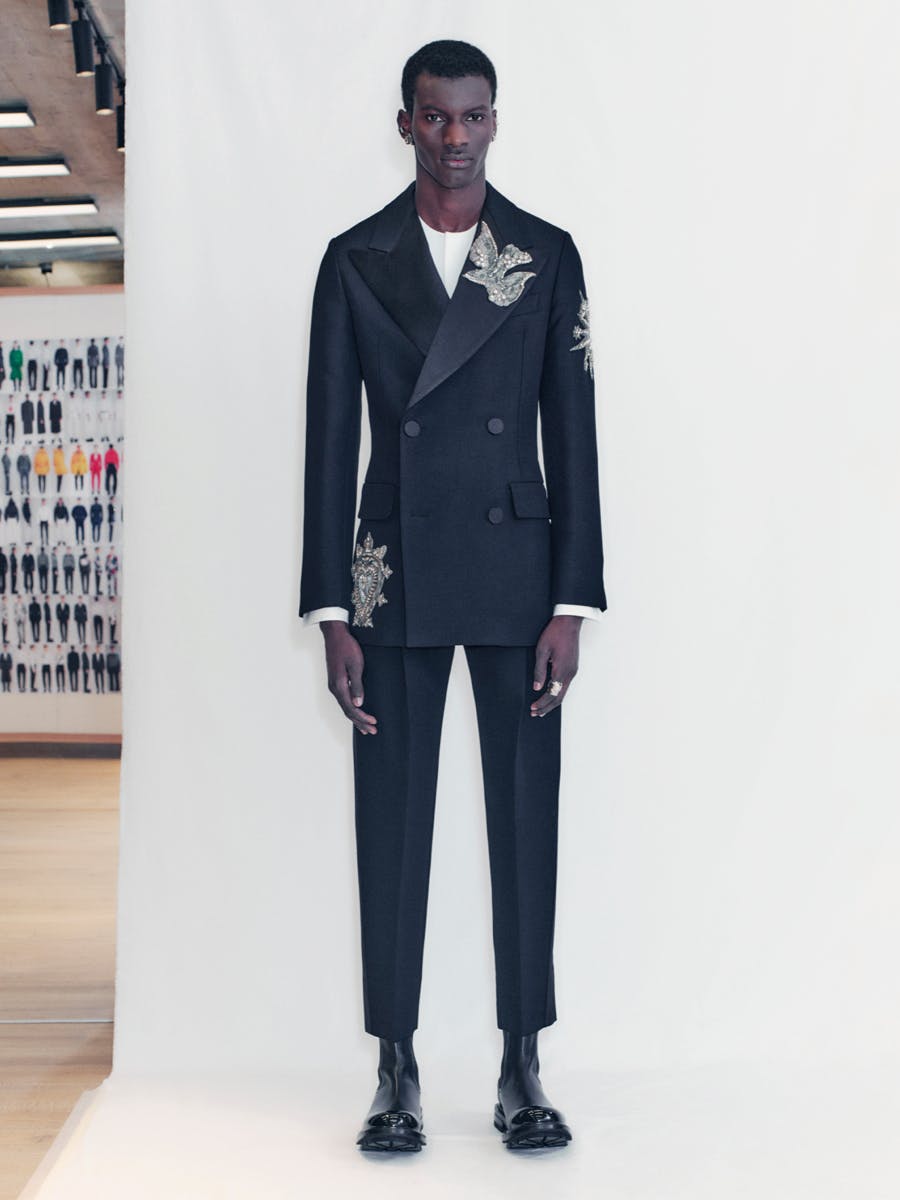 alexander-mcqueen-fall-winter-2021-collection- (29)