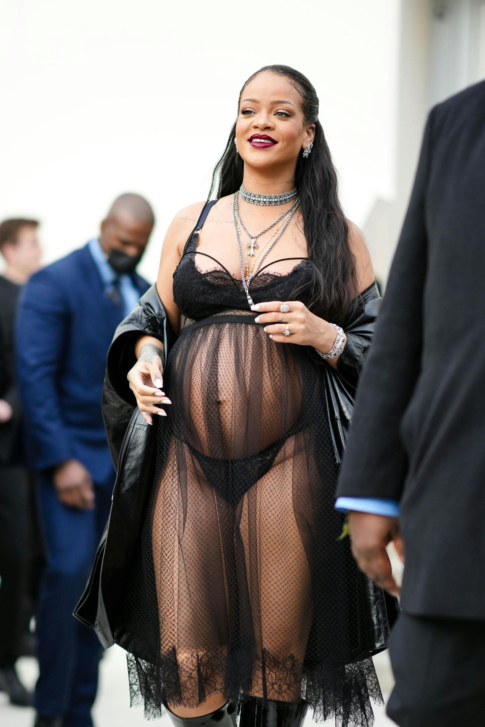 Celebrity Sightings : Day Two - Paris Fashion Week - Womenswear F/W 2022-2023