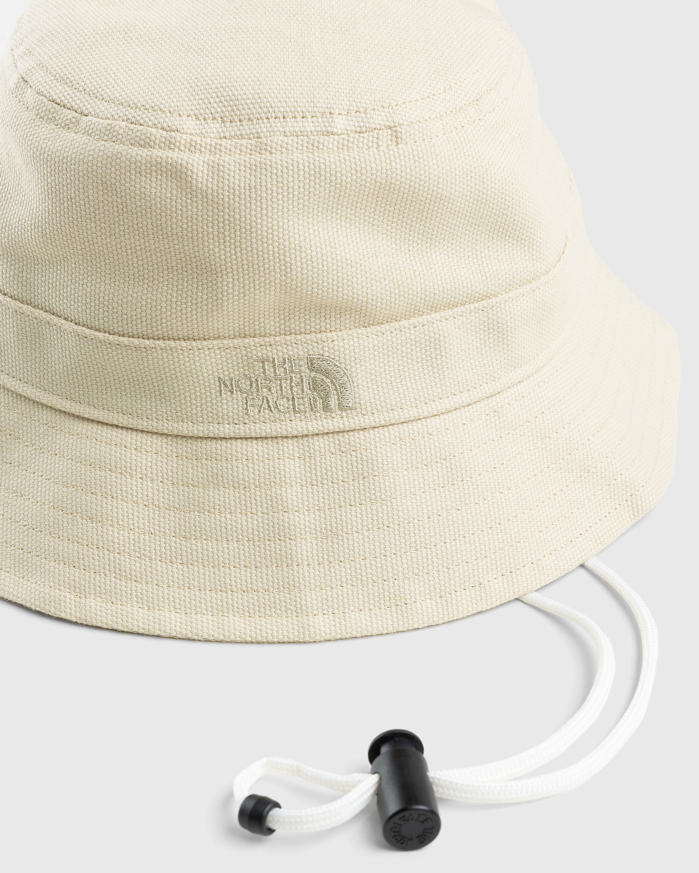 North face outlet bucket hat white