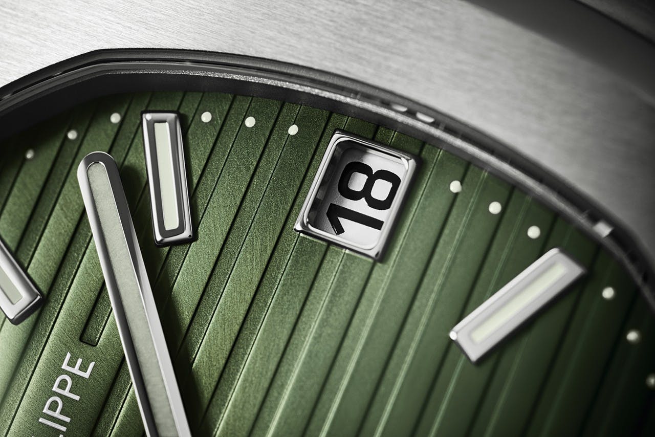 patek-plippe-nautilus-5711-olive-green-6