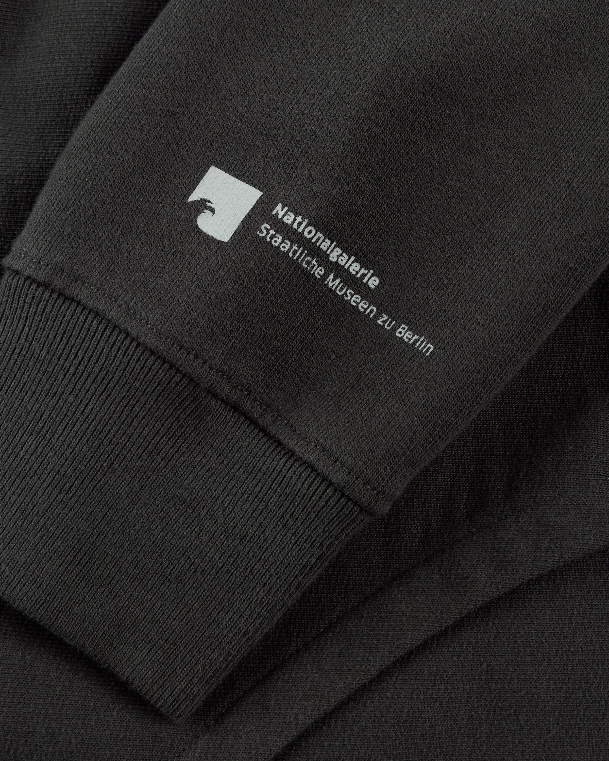 Neue Nationalgalerie x Highsnobiety – BERLIN, BERLIN 3 Artwork Hoodie Black - Sweats - Black - Image 5