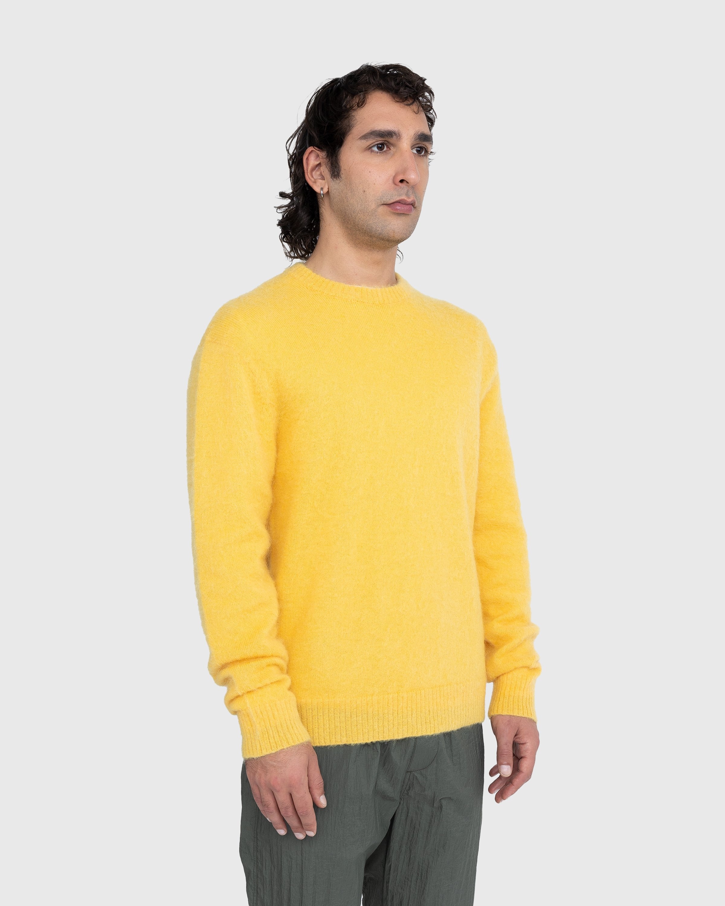 Highsnobiety – Light Alpaca Crew Sweater Yellow - Knitwear - Yellow - Image 4