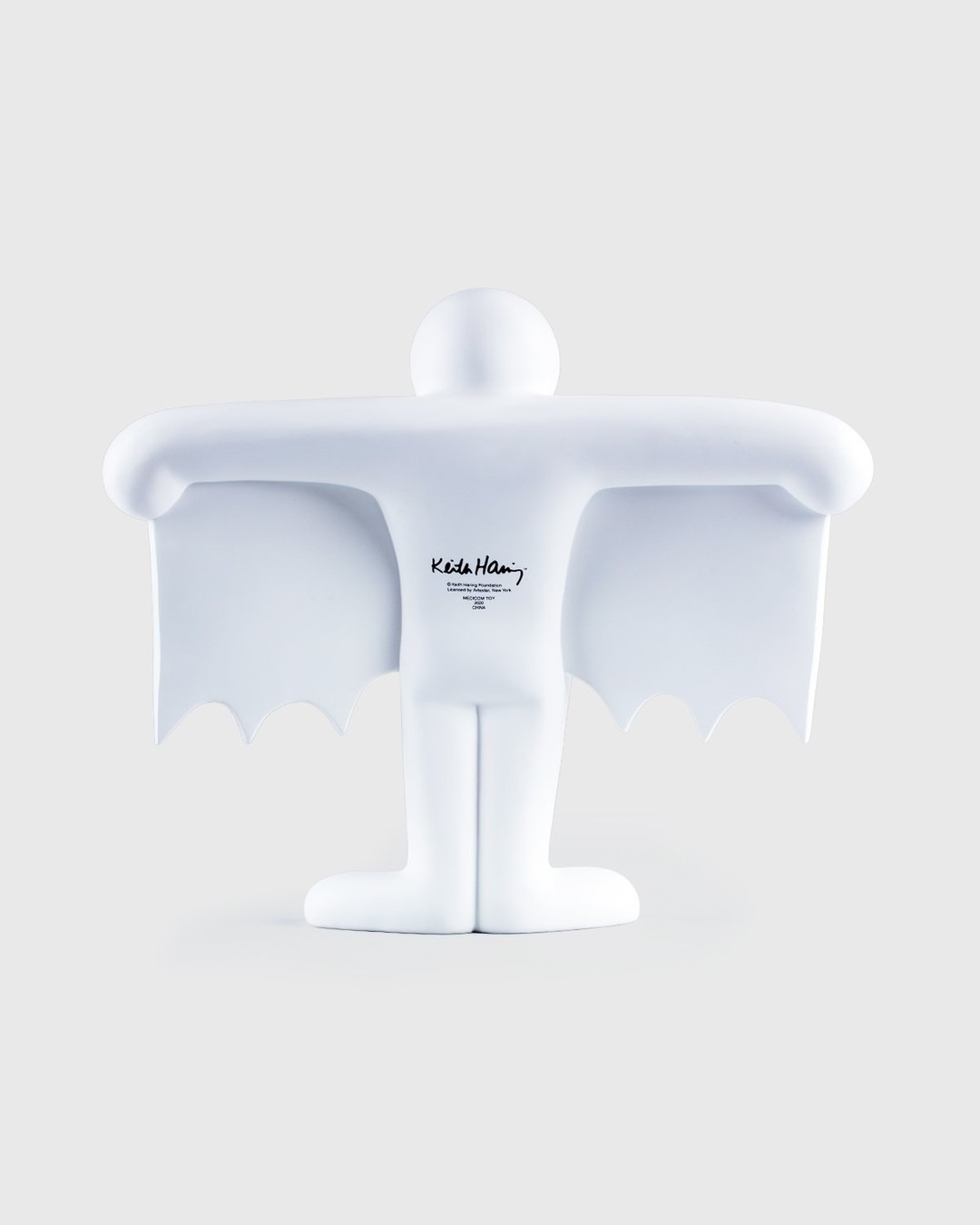 Medicom – Keith Haring Flying Devil Statue White - Toys - White - Image 2