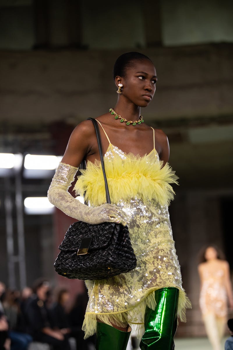 bottega-veneta-fall-winter-2022-collection-runway-show-26