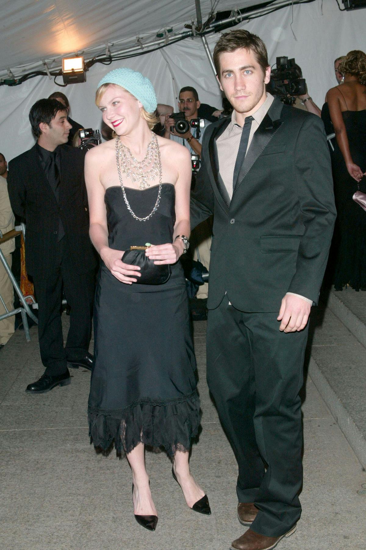 fashion-obscura-kirsten-dunst-met-gala-2003-01