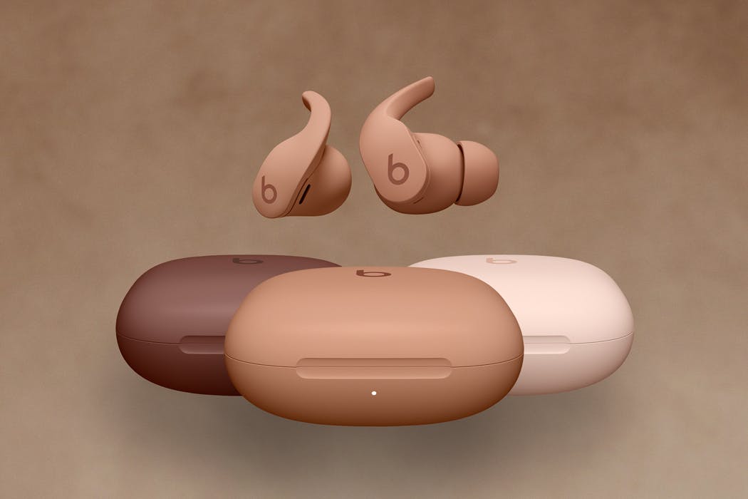 beats-kim-kardashian-fit-pro-buds-price (7)