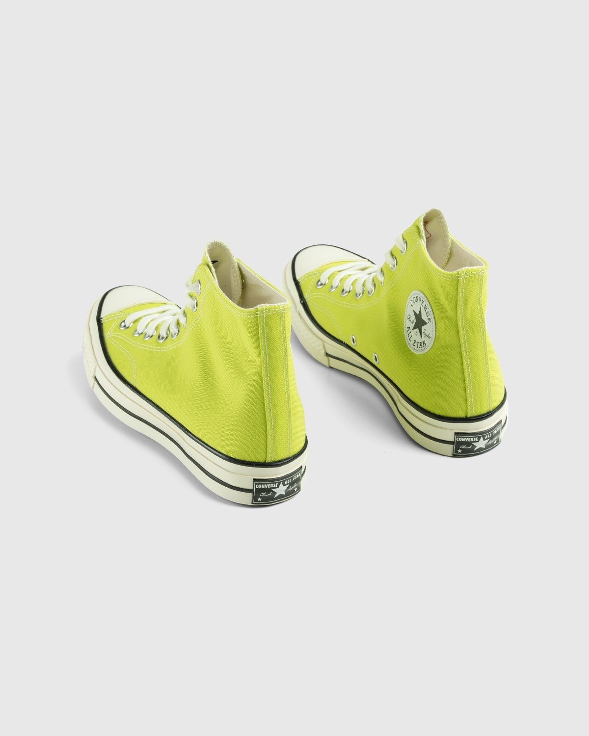 Neon outlet yellow converse