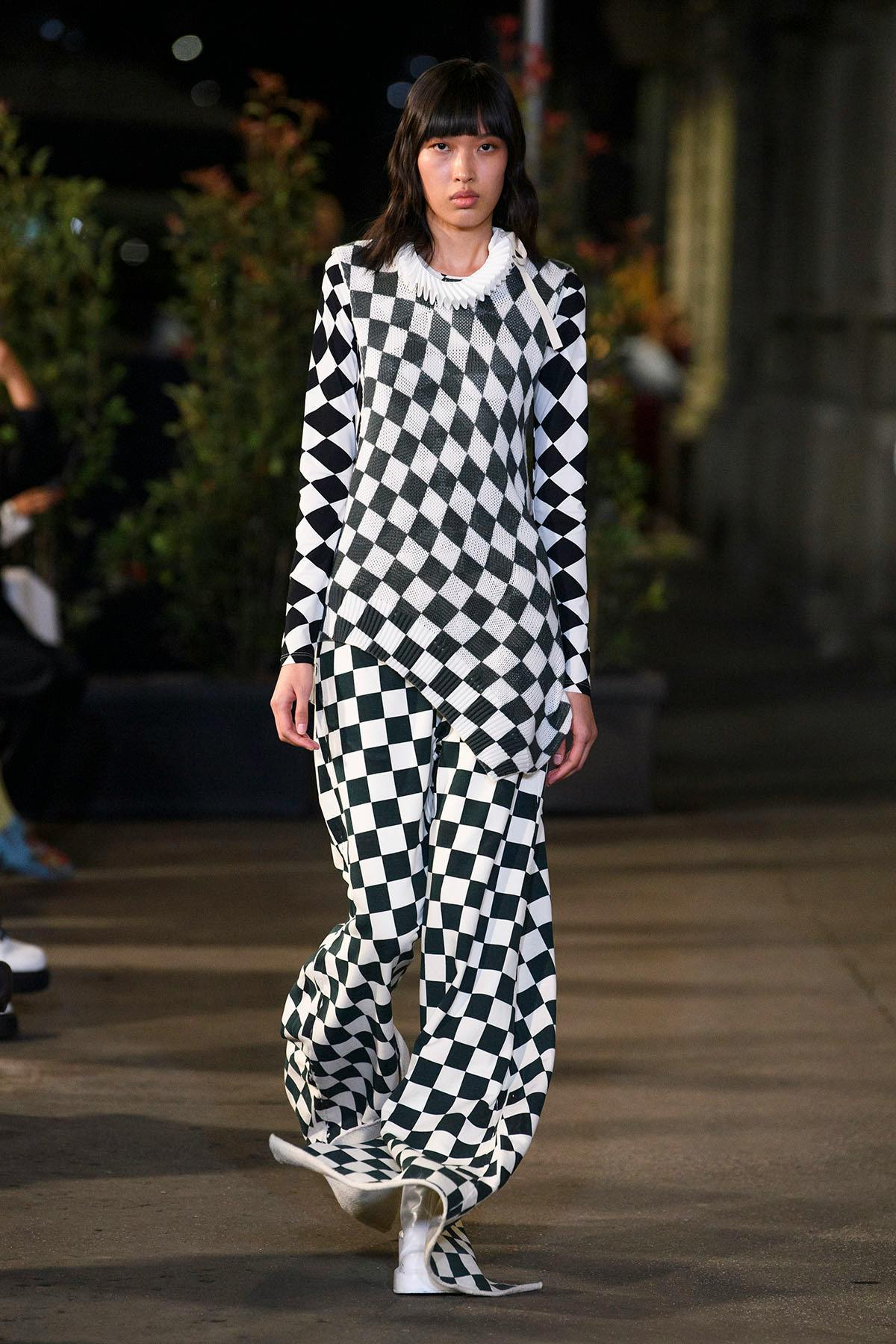 MM6 Maison Margiela Spring/Summer 2022 Collection Runway Reveiw
