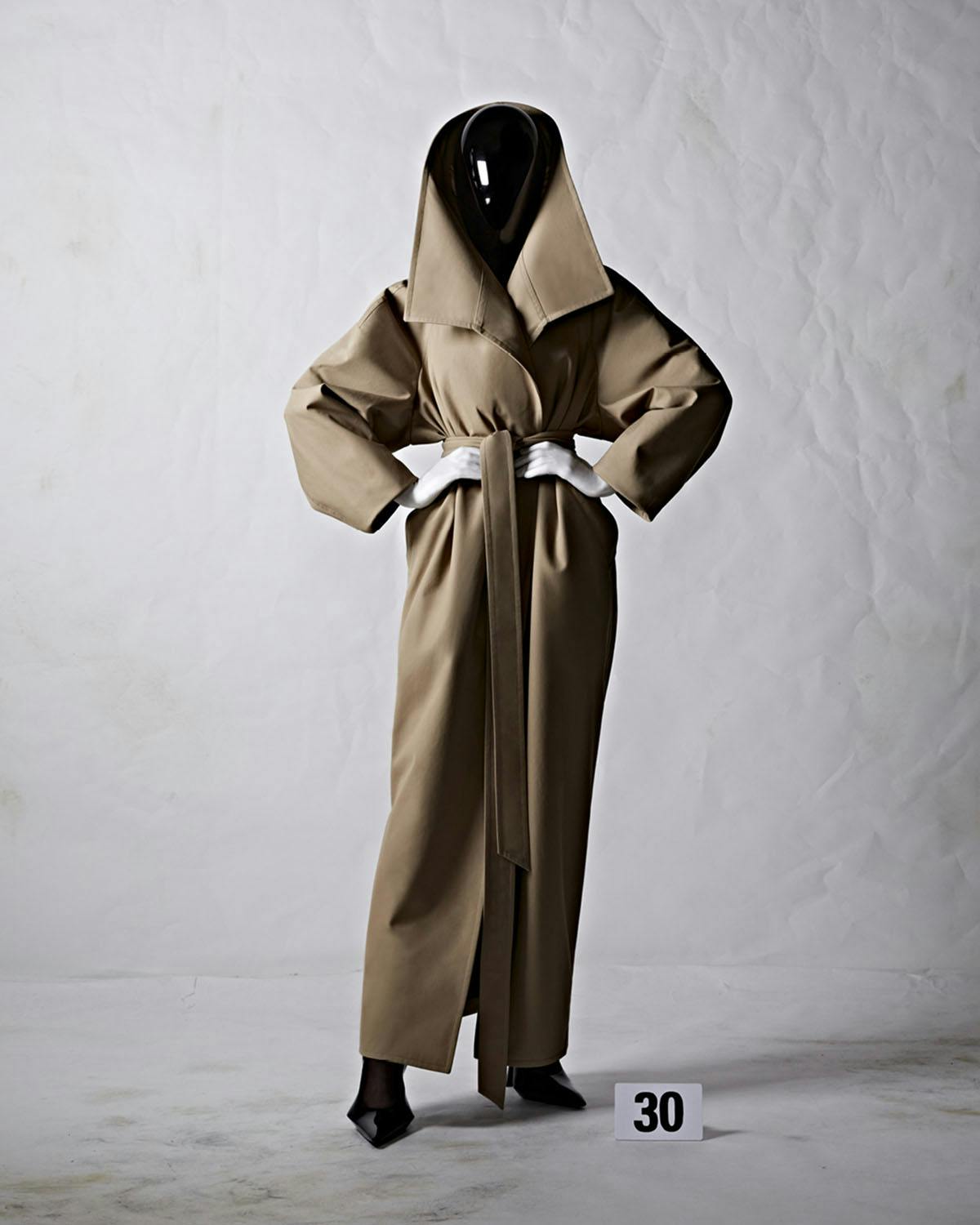 balenciaga-couture-2022-kim-kardashian-30