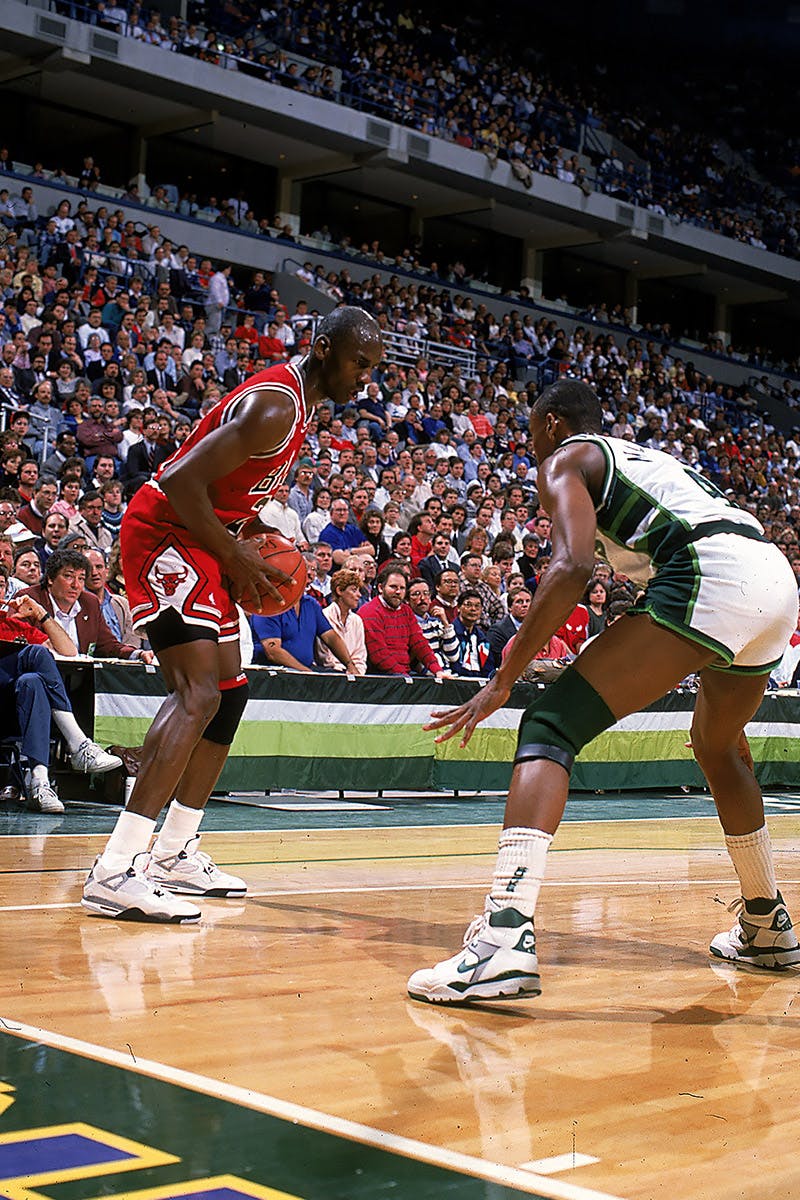 Jordan wearing 4s sales