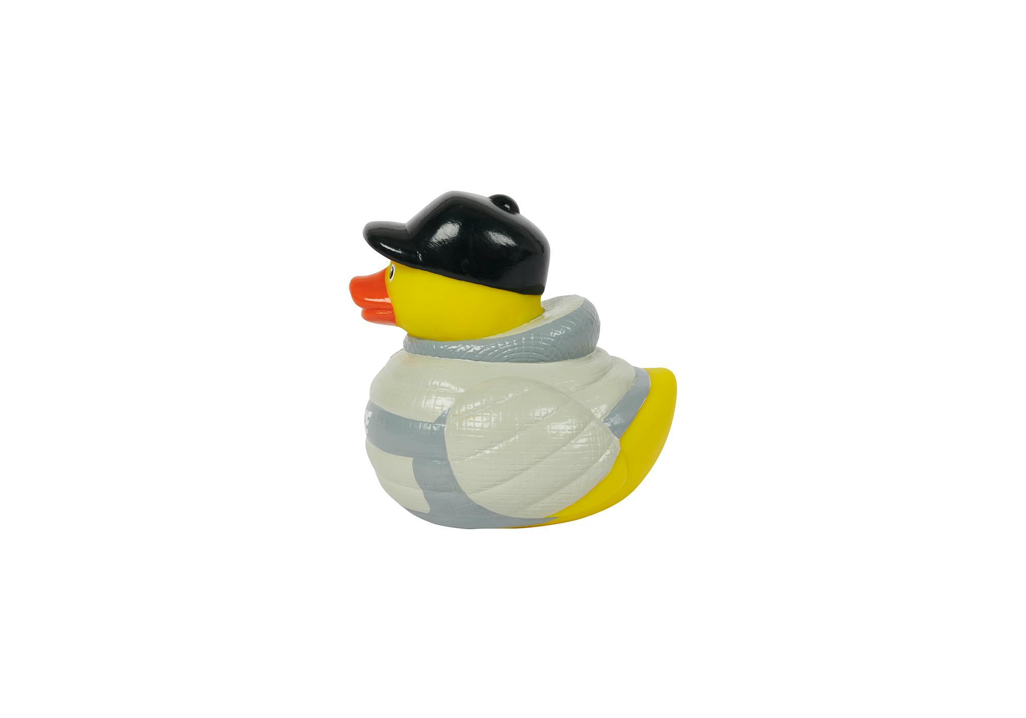 palace-spring-2022-lookbook-preview-accessories-01
