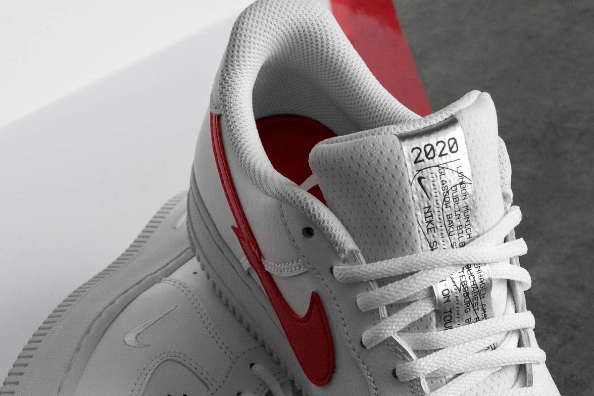Teken een foto tv station vervorming Nike Air Force 1 “Euro Tour”: Official Images & Where to Buy