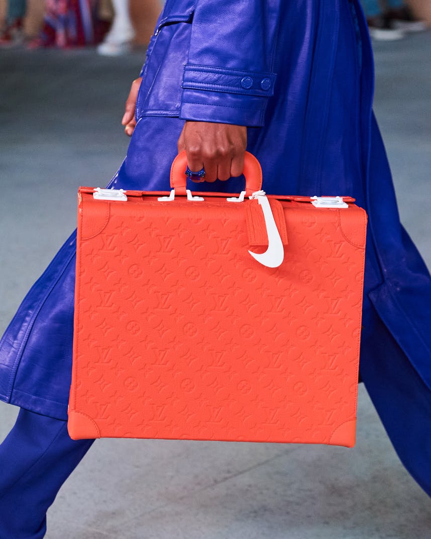 virgil-abloh-louis-vuitton-ss22-collection-details-nike (9)
