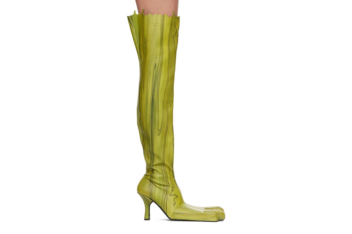 avavav-very-slimy-feet-boots-release-01