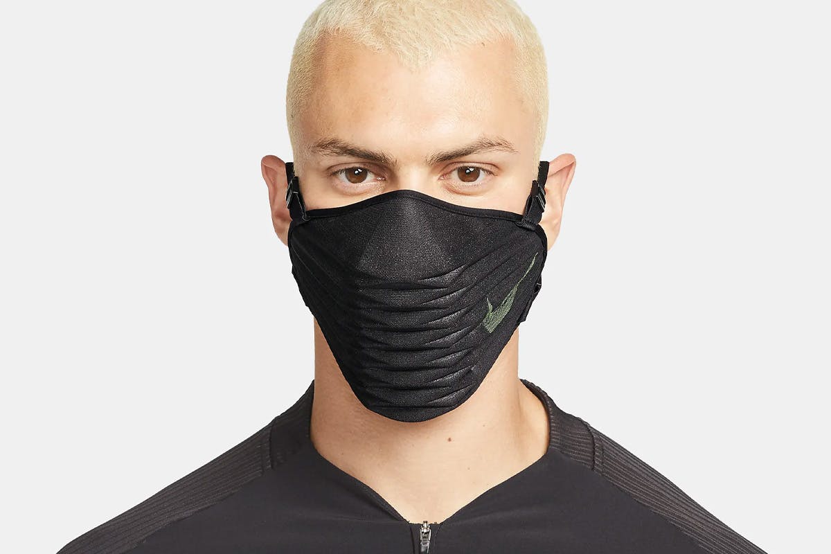 nike-performance-venturer-mask-olympics-main